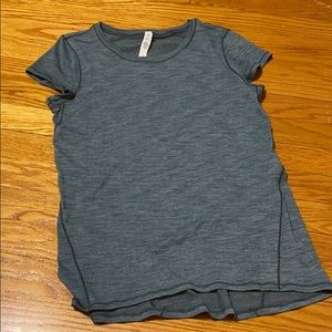 Lululemon tee